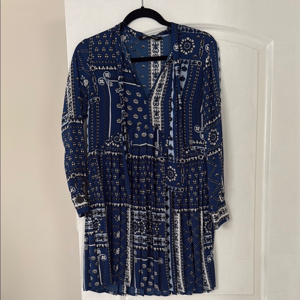 Zara Blue and White V-Neck long Sleeve Dress